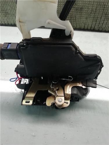Cerradura Puerta Trasera Izquierda Seat Ibiza (6L1)(04.2002->) foto 2