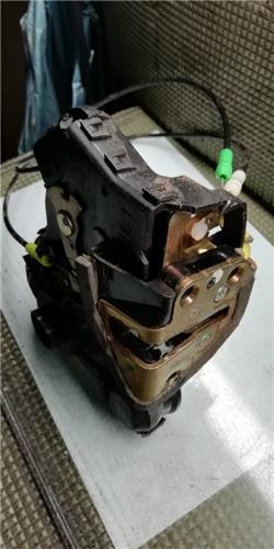 Cerradura Puerta Delantera Izquierda Toyota AVENSIS BERLINA