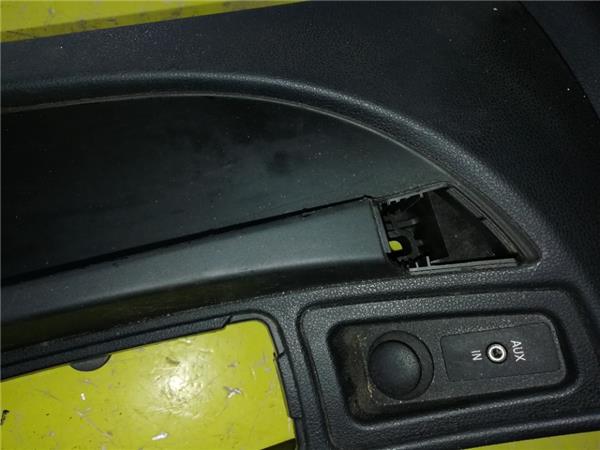 Reposabrazos BMW Serie 1 Berlina (E81/E87)(2004->) foto 3