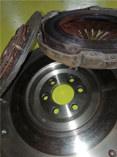 Kit Embrague Completo Volkswagen Polo V (6R1)(06.2009->) foto 5