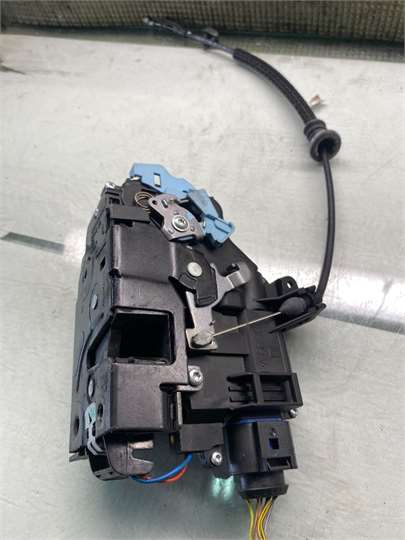 Cerradura Puerta Delantera Izquierda Skoda Octavia Combi (1Z5)(2008->) foto 3