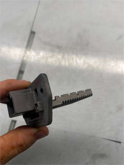RESISTENCIA CALEFACCION Chevrolet Aveo Hatchback (2008->) foto 3