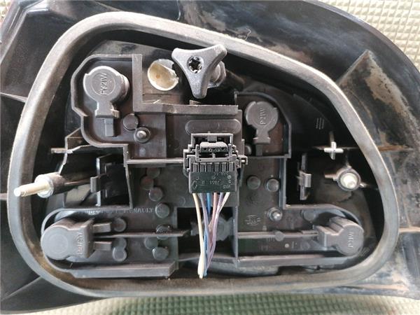 Piloto Trasero Derecho Renault Megane I Fase 2 Berlina (BA0)(1999->) foto 3