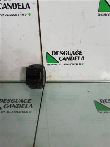 MANDO ELEVALUNAS DELANTERO DERECHO Hyundai ATOS foto 3