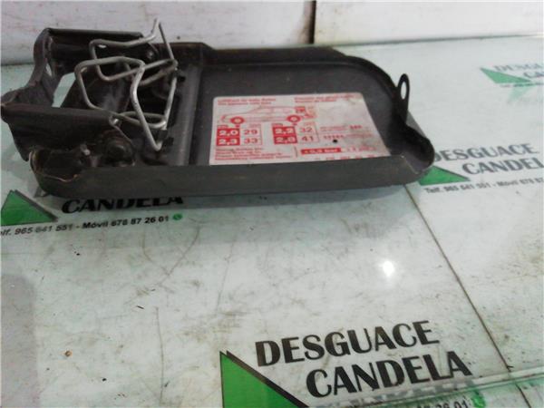 Tapa Exterior Combustible Mercedes-Benz Clase E (BM 210) Berlina (05.1995->) foto 2
