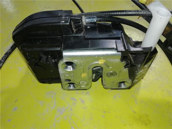 Cerradura Puerta Delantera Izquierda