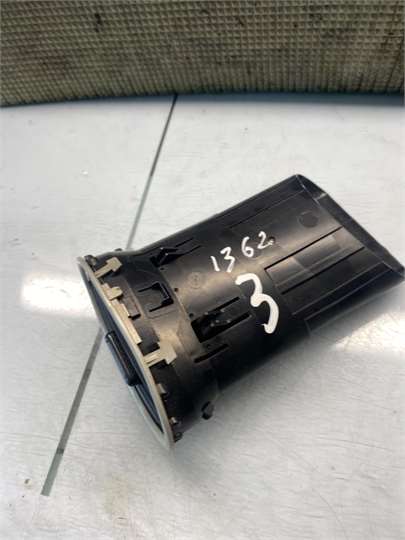 AIREADOR IZQUIERDO Ford Focus Berlina (CB4)(2008->)