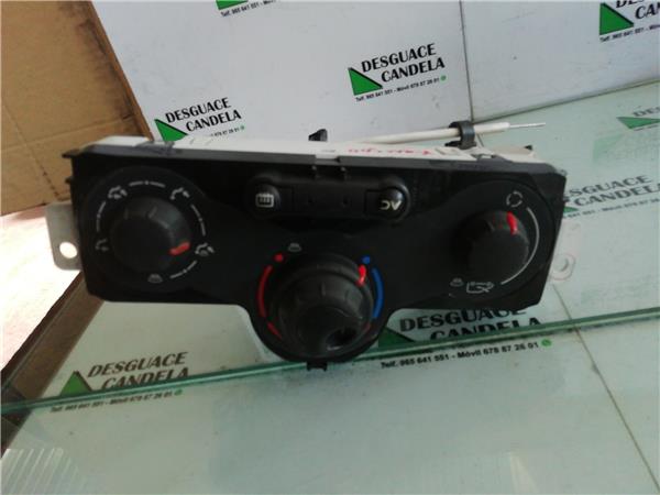 Mandos Calefaccion / Aire Acondicionado Renault Kangoo II (F/KW0)(2008->)