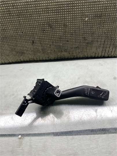 Mando Multifuncion Skoda Octavia Combi (1Z5)(2008->)