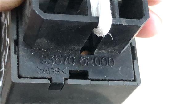 MANDO ELEVALUNAS DELANTERO IZQUIERDO Hyundai ATOS foto 4
