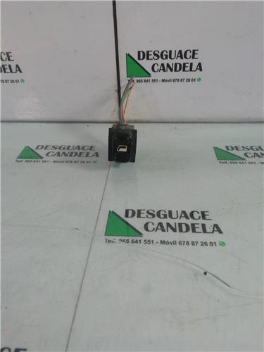 MANDO ELEVALUNAS DELANTERO DERECHO Citroen Berlingo (2002->)