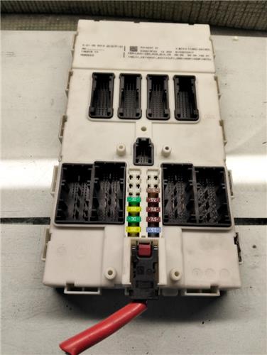 Caja Reles