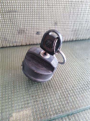 Tapon Combustible Volkswagen Polo III (6N1)(09.1994->)