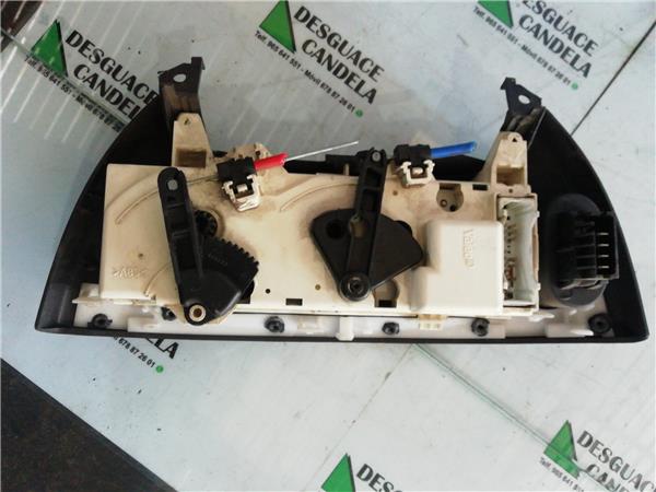 Mandos Calefaccion / Aire Acondicionado Renault Megane I Fase 2 Berlina (BA0)(1999->) foto 4