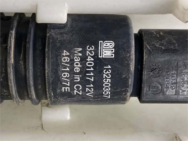 Deposito Limpiaparabrisas Opel Corsa E (2014->) foto 5