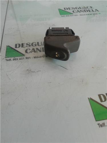 MANDO ELEVALUNAS DELANTERO DERECHO Renault SCENIC foto 2