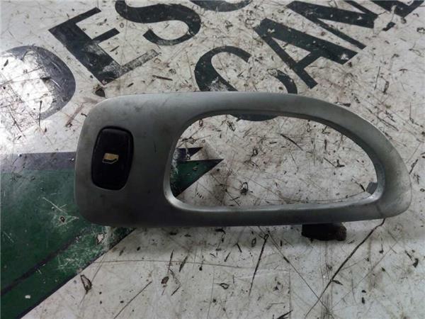 MANDO ELEVALUNAS TRASERO IZQUIERDO Peugeot 307 BREAK / SW