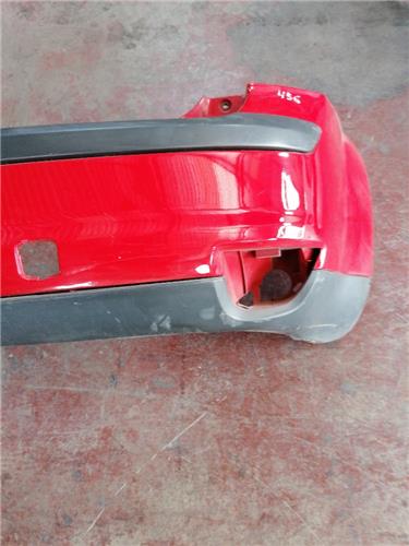 Paragolpes Trasero Ford FOCUS LIM. foto 2