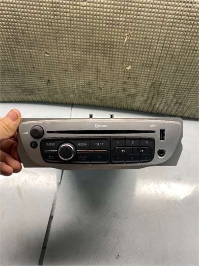 Radio / Cd Renault Megane III Berlina 5P (2008->)