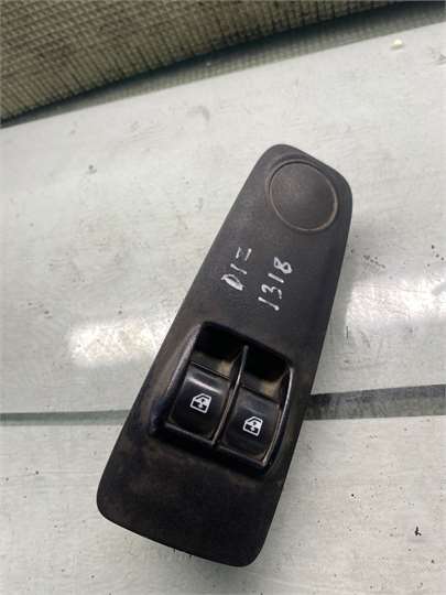 MANDO ELEVALUNAS DELANTERO DERECHO Peugeot Boxer Camion Doble Cabina (2014->)