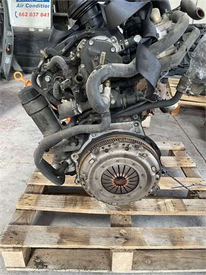 Motor Completo Volkswagen Golf IV Berlina (1J1)(10.1997->2004) foto 3
