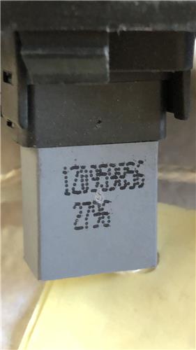 MANDO ELEVALUNAS DELANTERO DERECHO Skoda Octavia Berlina (1Z3)(2004->) foto 3