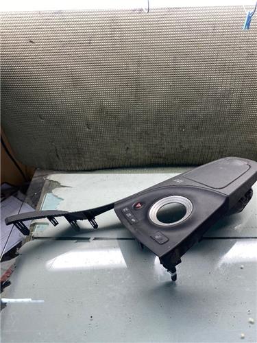 Embellecedor Consola Central Toyota Prius (ZVW30)(2009->)