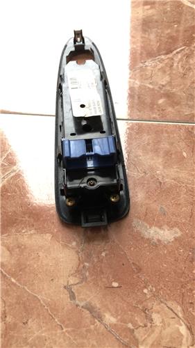 MANDO ELEVALUNAS DELANTERO IZQUIERDO Lexus IS200 foto 5