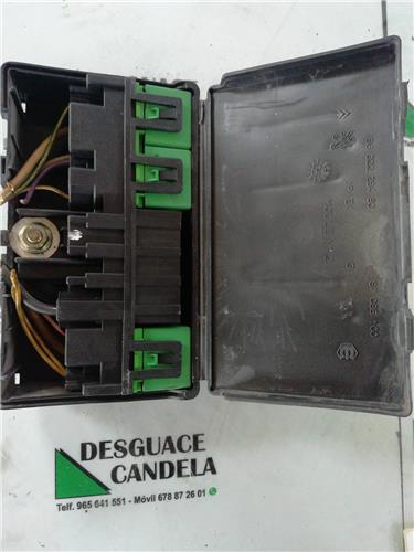 Caja Fusibles/Rele Renault Kangoo II (F/KW0)(2008->) foto 4