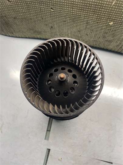 Ventilador Calefaccion Renault Megane III Berlina 5P (2008->) foto 4
