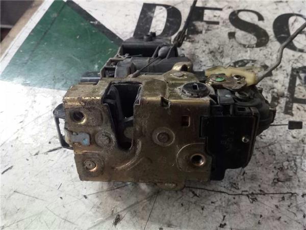 Cerradura Puerta Trasera Derecha Volkswagen PASSAT BERLINA foto 5
