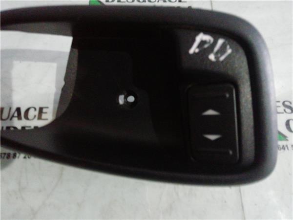 MANDO ELEVALUNAS DELANTERO DERECHO Ford MONDEO BER. foto 2