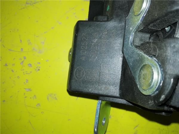 Cerradura Porton Opel Astra K Berlina 5p (09.2015->) foto 4