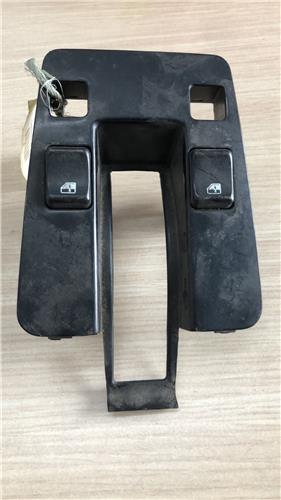MANDO ELEVALUNAS DELANTERO DERECHO Volvo SERIE 440