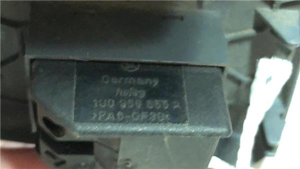 MANDO ELEVALUNAS TRASERO IZQUIERDO Skoda Octavia Berlina (1U2)(1997->) foto 4