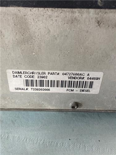 Caja Fusibles/Rele Chrysler Voyager (RG)(2001->) foto 4