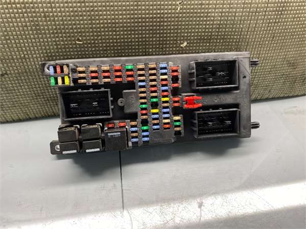 Caja Fusibles/Rele Land Rover Range Rover Sport (01.2005->)