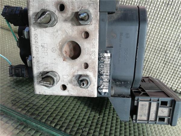 Nucleo Abs Mercedes-Benz Vaneo (BM 414) Compact Van (10.2001->) foto 4