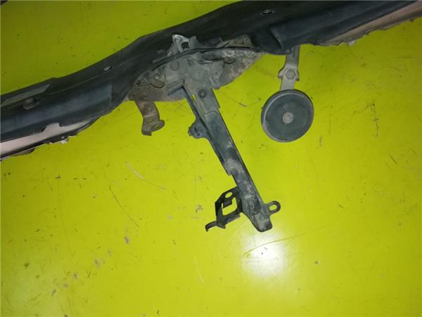 Traviesa Paragolpes Delantero Toyota Corolla Verso (R1)(2004->) foto 3