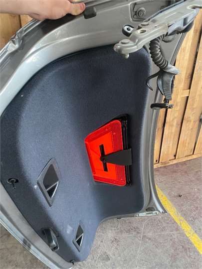Porton Trasero Audi A6 Berlina (4F2)(2004->) foto 2