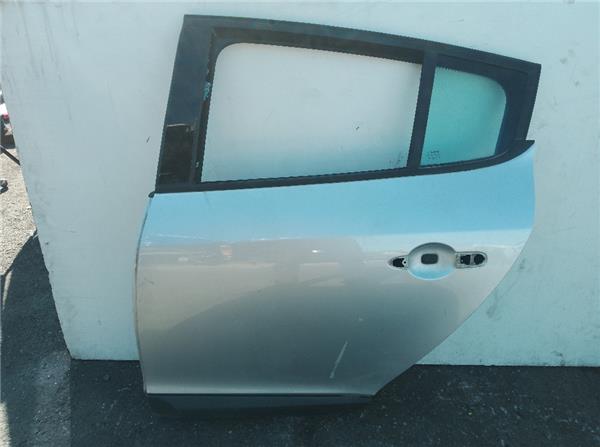 puerta trasera izquierda renault megane iii b