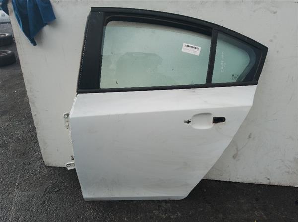 puerta trasera izquierda chevrolet cruze 2009