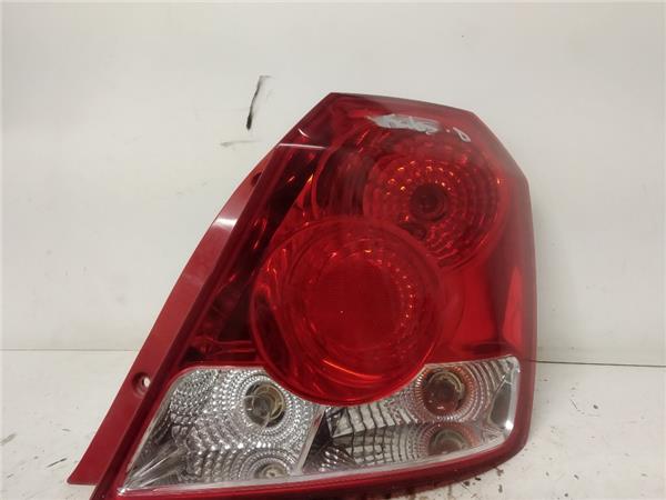 piloto trasero derecho daewoo kalos 2002 12