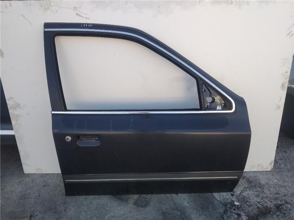 puerta delantera derecha ford scorpio 1985  2