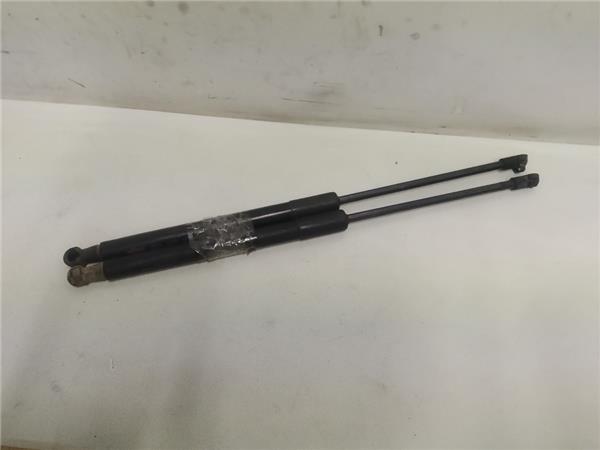 amortiguador porton toyota yaris xp13 2017 1