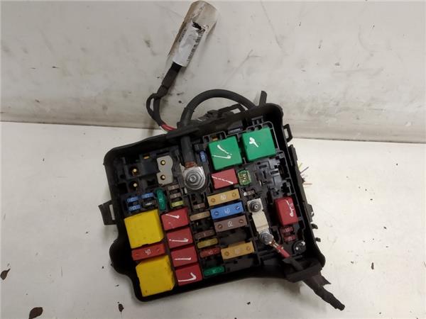 caja reles peugeot 2008 032013 12 signature