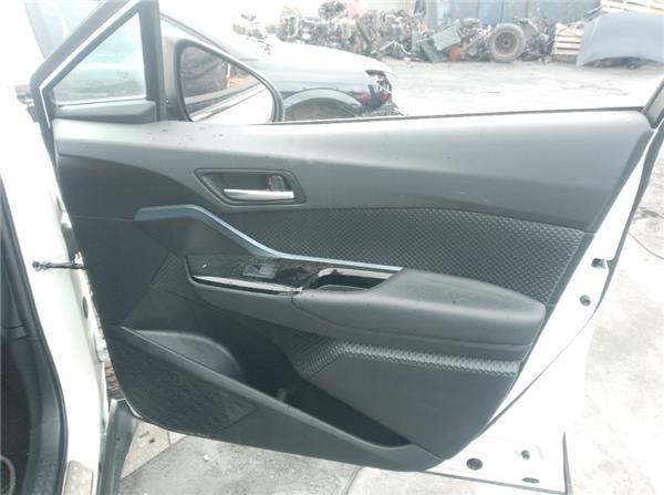 guarnecido puerta delantera derecha toyota c
