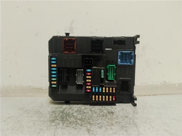 bsi peugeot 208 012012 12 style 12 ltr 60