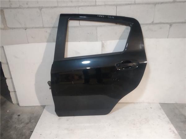 puerta trasera izquierda toyota yaris xp13 20