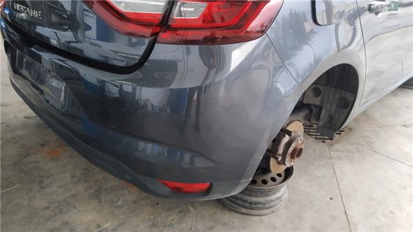 Paragolpes Trasero Renault Megane IV